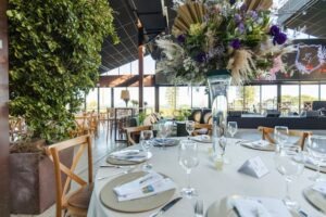 Robust, stylisch, rentabel: Der ultimative Fahrplan für die Auswahl Ihrer Gastro-Möbel